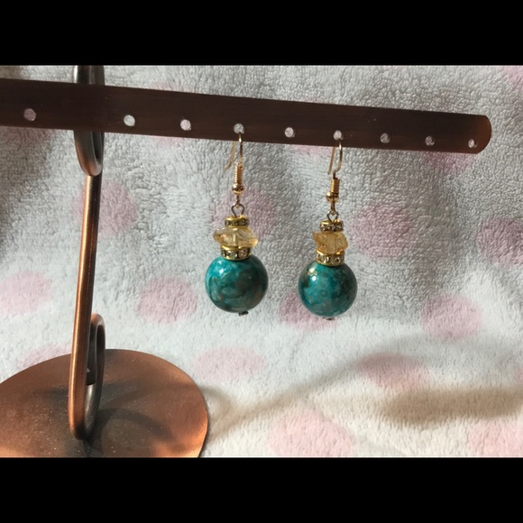 SOLD! Citrine World Crystal Dangle Earrings - Picture 6 of 8